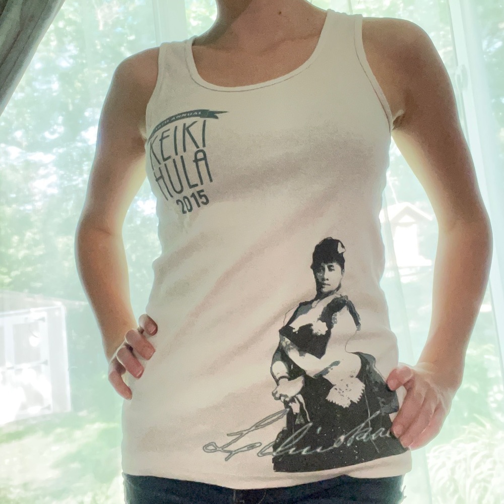 BELLA Women’s M White Tank Top